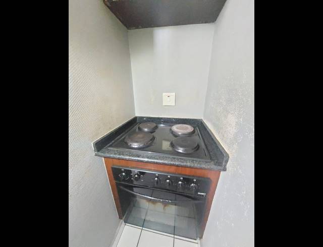1 BEDROOM APARTMENT FOR SALE IN BRAAMFONTEIN